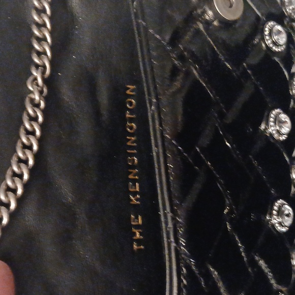 Black Quilted Women Bag with Chain Strap - Picture 3 of 4